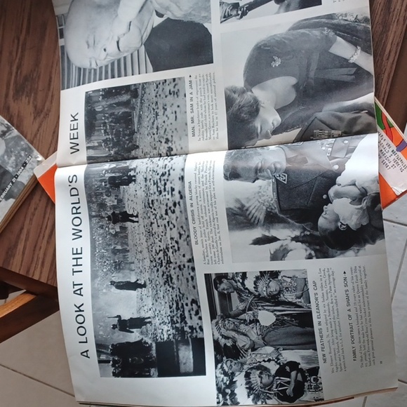 Vintage Life Magazine Kennedy's  Dec 19th 1960 - Picture 2 of 3